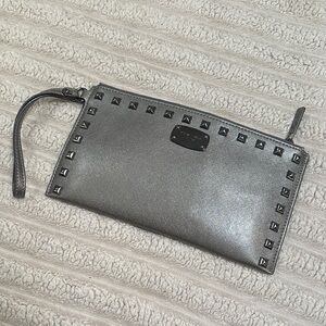 Michael Kors Sandrine Stud pearl grey large zip leather Clutch